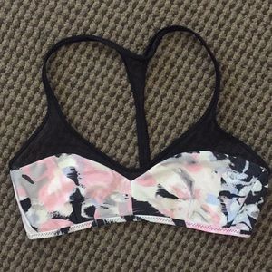 Lululemon bathing suit top
